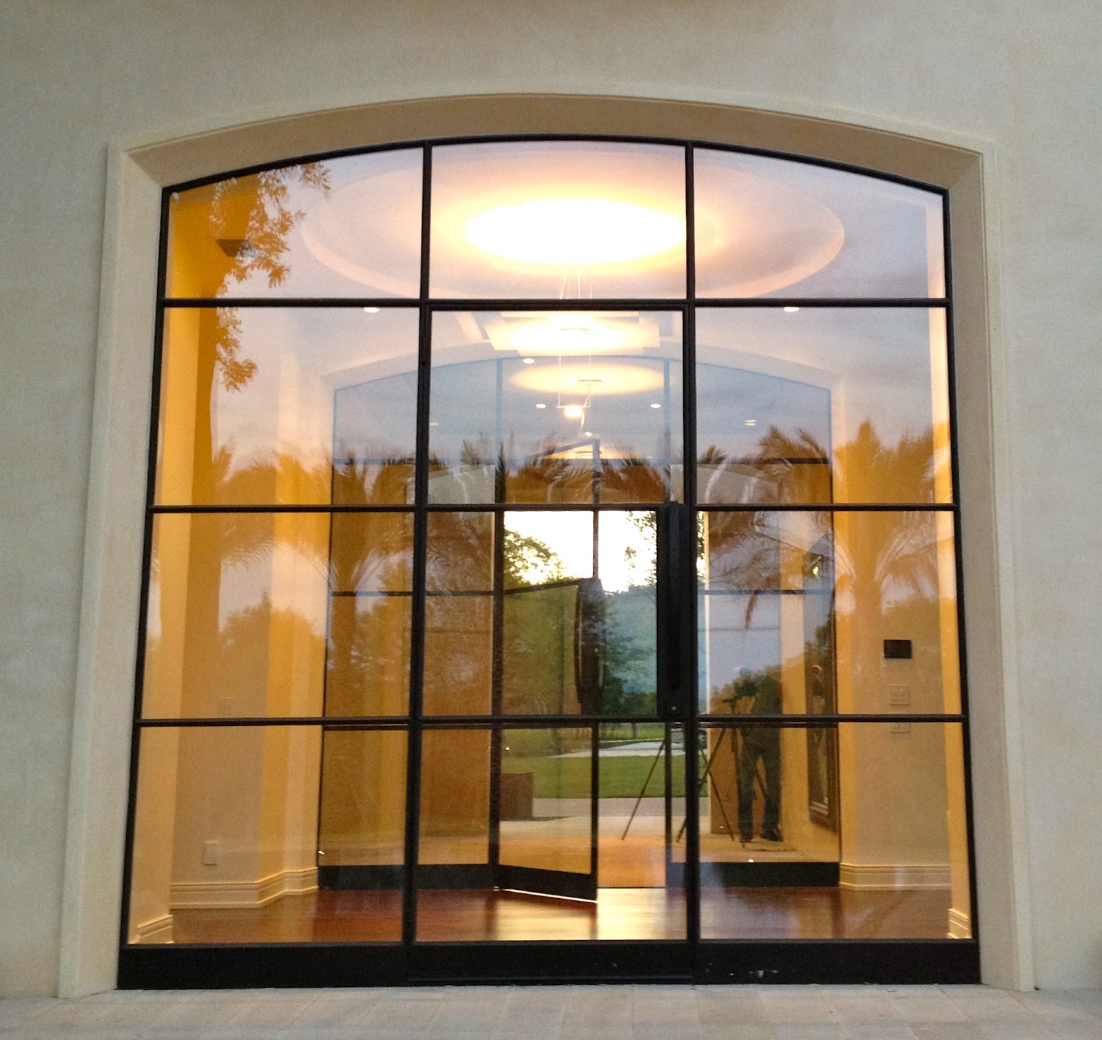 single-door-with-sidelite-transom-out-swing