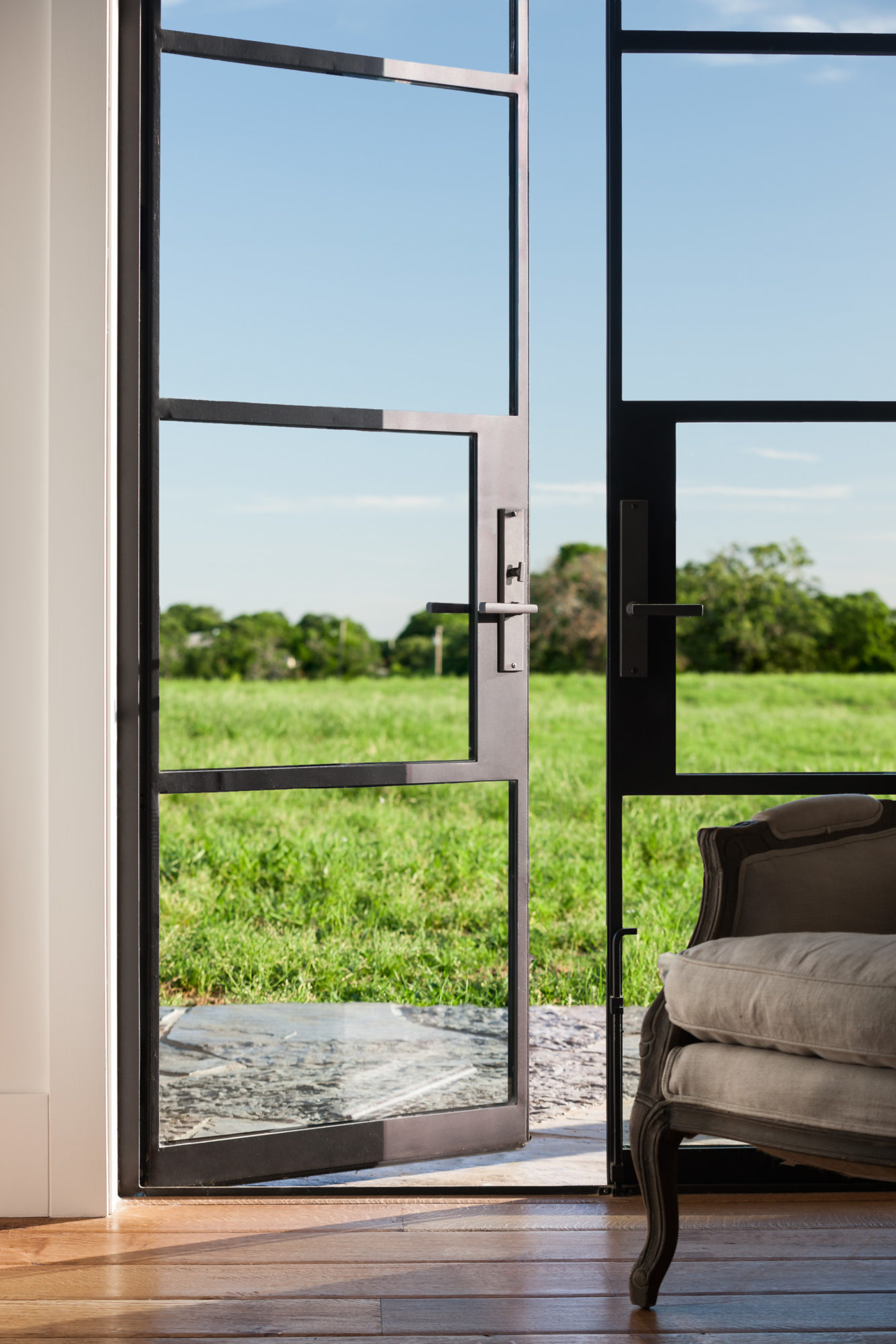 storefront-exterior-double-door-in-swing