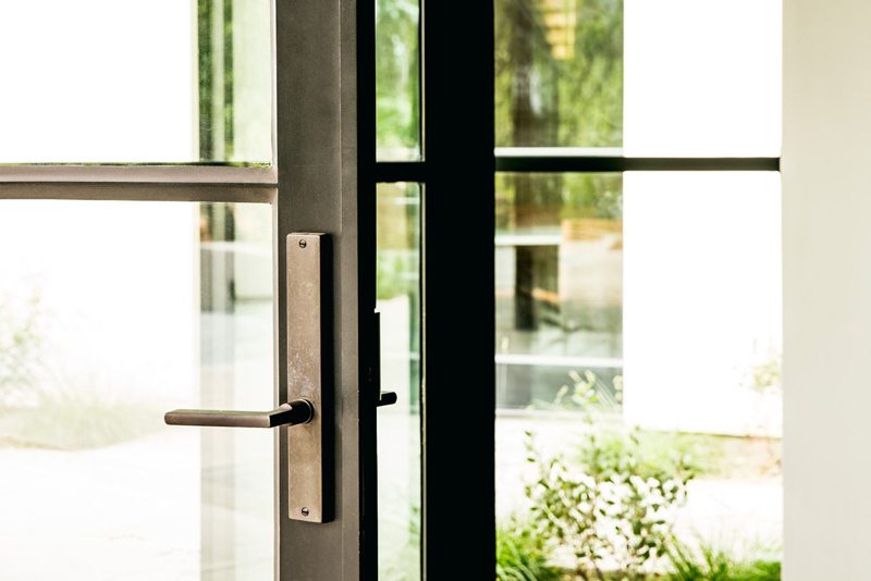 close-up picture of a door